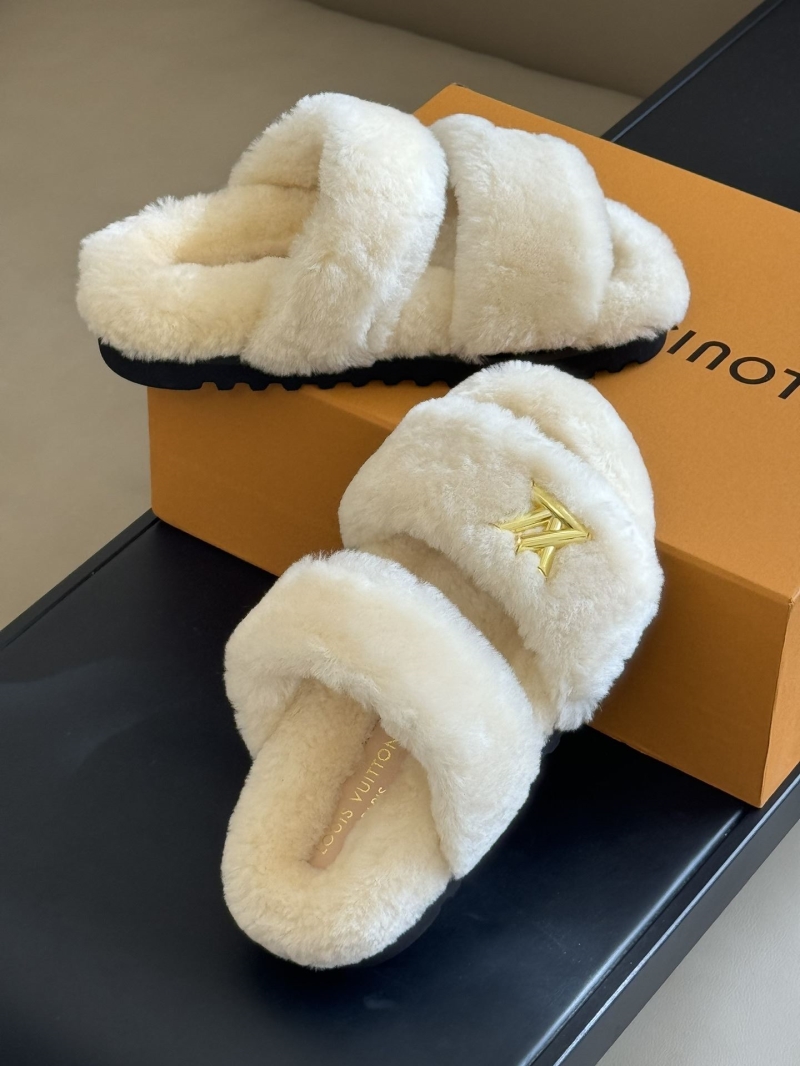 Louis Vuitton Slippers